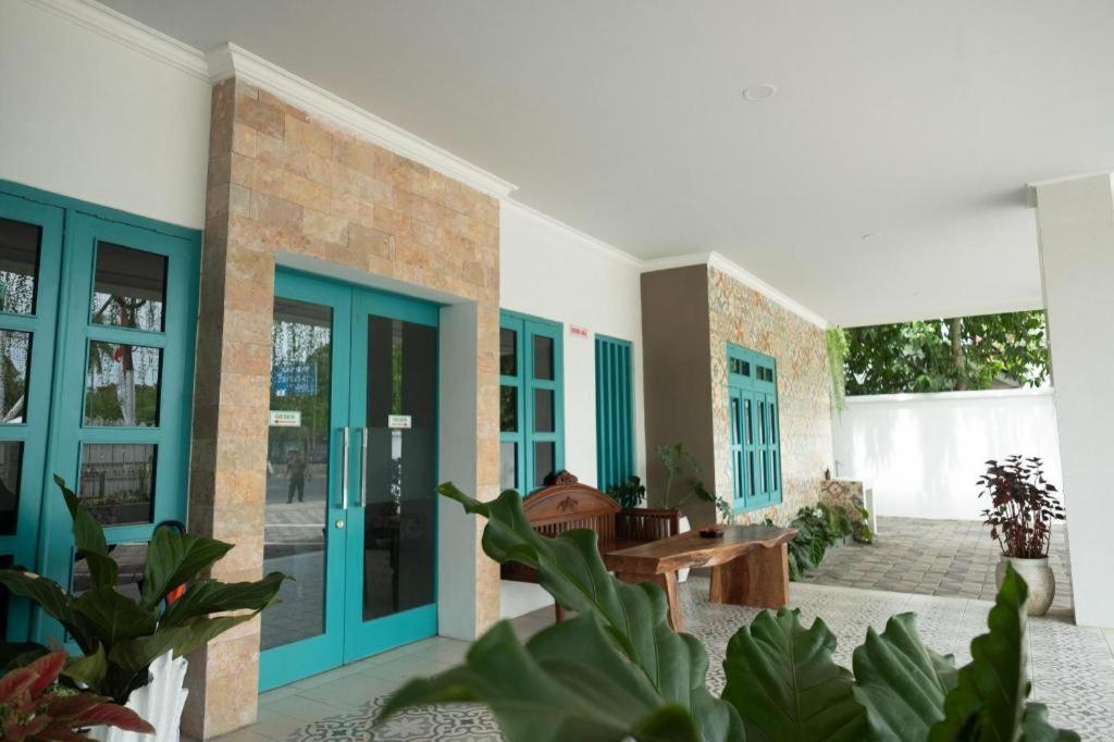 The Premiere Siti Hotel Jember Bagian luar foto