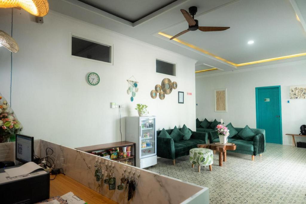 The Premiere Siti Hotel Jember Bagian luar foto