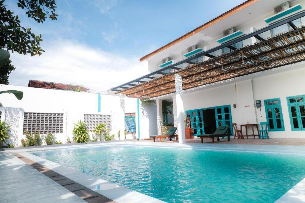The Premiere Siti Hotel Jember Bagian luar foto